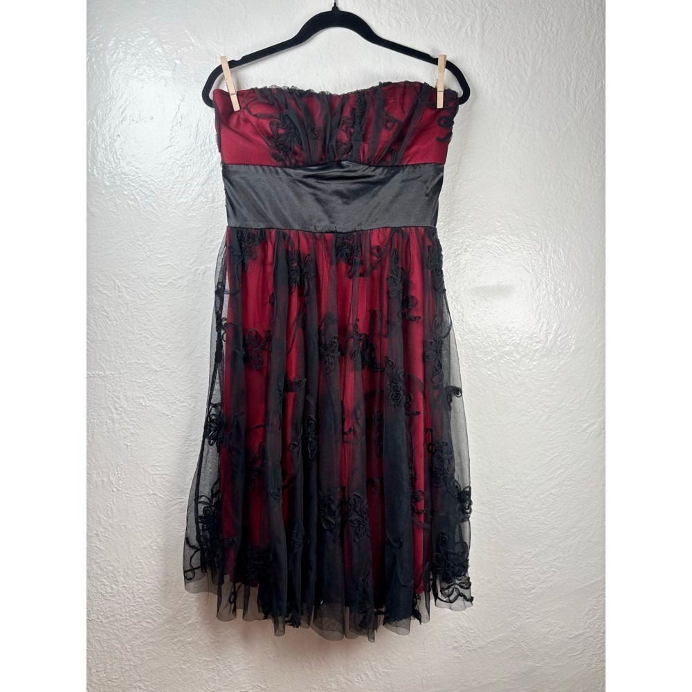 NEW Strapless Dress Juniors 11/12 Red Black‎ Mesh Embroidery Goth Dark Romance